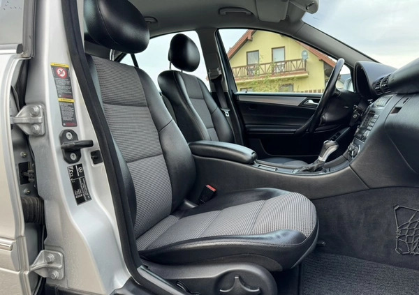 Mercedes-Benz Klasa C cena 19900 przebieg: 164253, rok produkcji 2004 z Nidzica małe 781